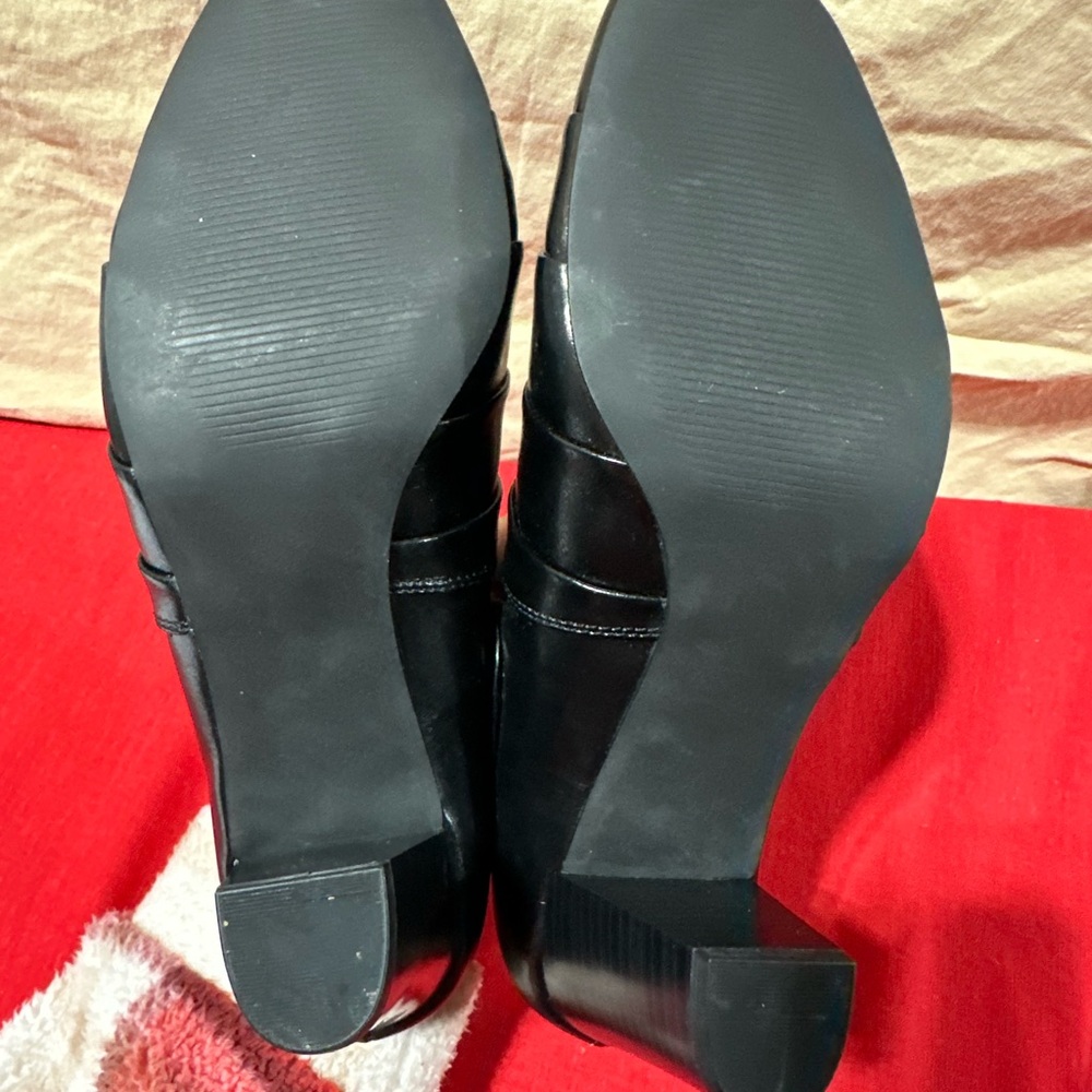 Studio Works Black Heels - Picture 8 of 8